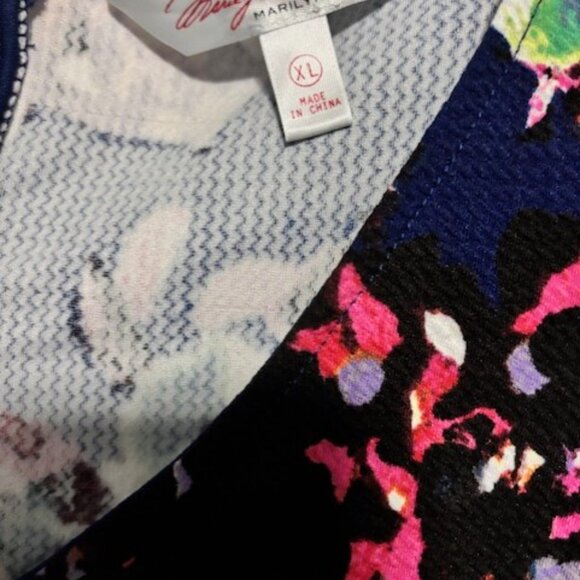 Marilyn Monroe XL Sheath Dress Navy Floral Animal Print V Neck Feminine Bold - Picture 8 of 8